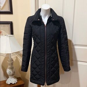 Escada Black Quilted Puffer Coat. Size 34/US 4. Polyester/Duck Filled Down.